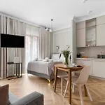 Granaria Old Town By Alqueen Apartment Gdansk