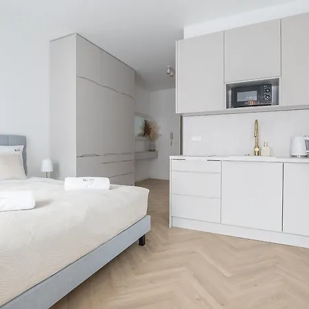 Apartment Granaria Old Town By Alqueen