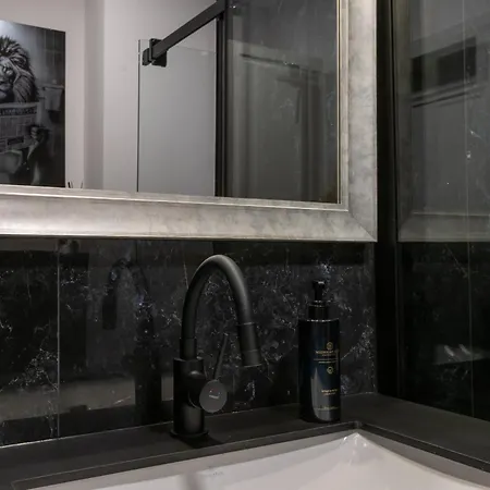 Lägenhet Granaria Old Town By Alqueen Gdańsk