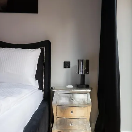 Granaria Old Town By Alqueen Appartement