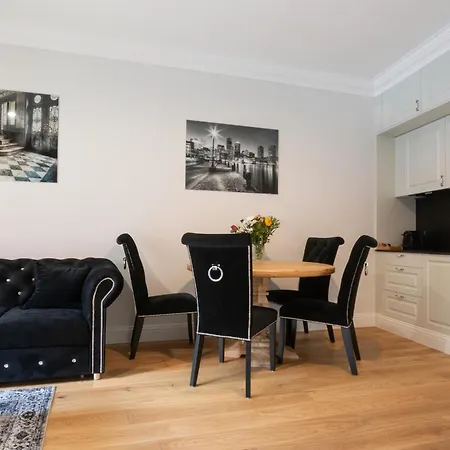 Granaria Old Town By Alqueen Gdaňsk