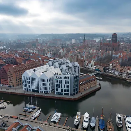 Granaria Old Town By Alqueen غدانسك