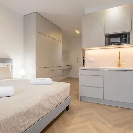 Granaria Old Town By Alqueen شقة غدانسك