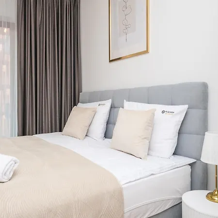 Granaria Old Town By Alqueen شقة