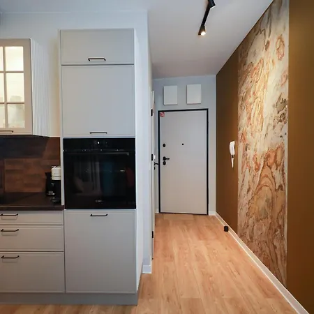 Granaria Old Town By Alqueen Apartament *